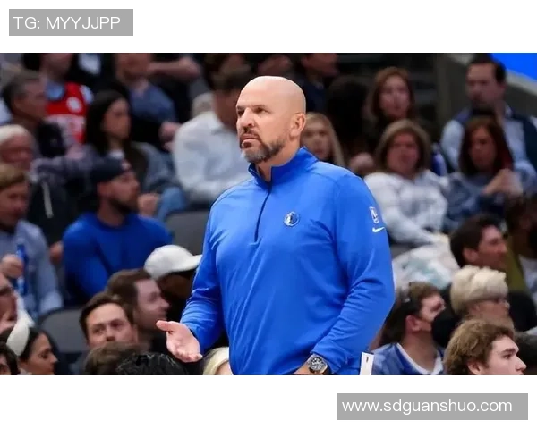 基德回应拉塞尔表现称未受伤下半场未登场是战术安排